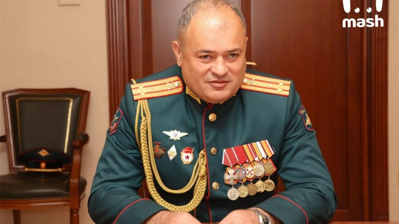 Бомбу нашли под машиной бывшего военкома Чувашской Республики