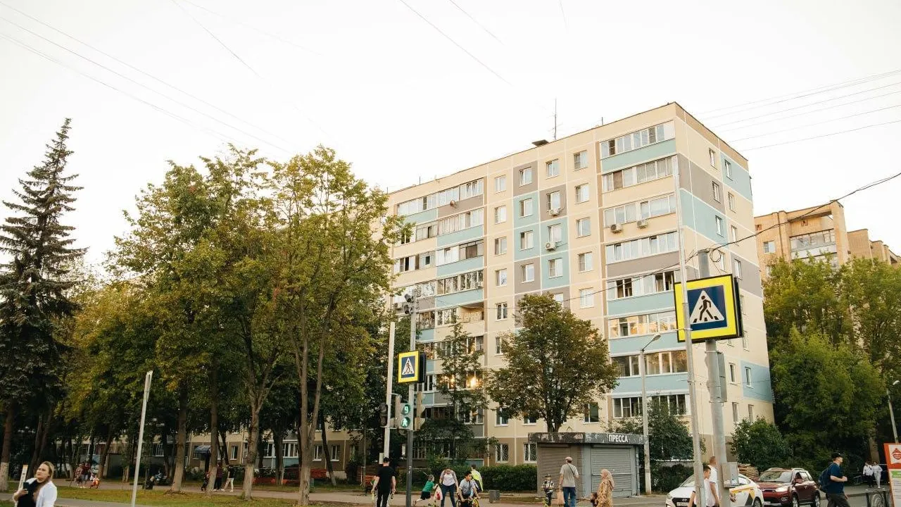 В центре Пушкина ведутся активные работы по благоустройству территорий