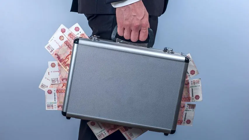Эксперт назвал сумму вклада для получения дохода размером с зарплату