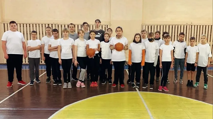 Школьников Подольска познакомили с древнерусской игрой килой