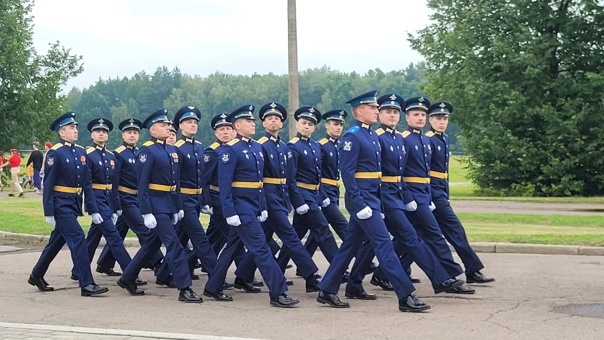 В Музее‑заповеднике «Горки Ленинские» отметили 70‑летие воинской части