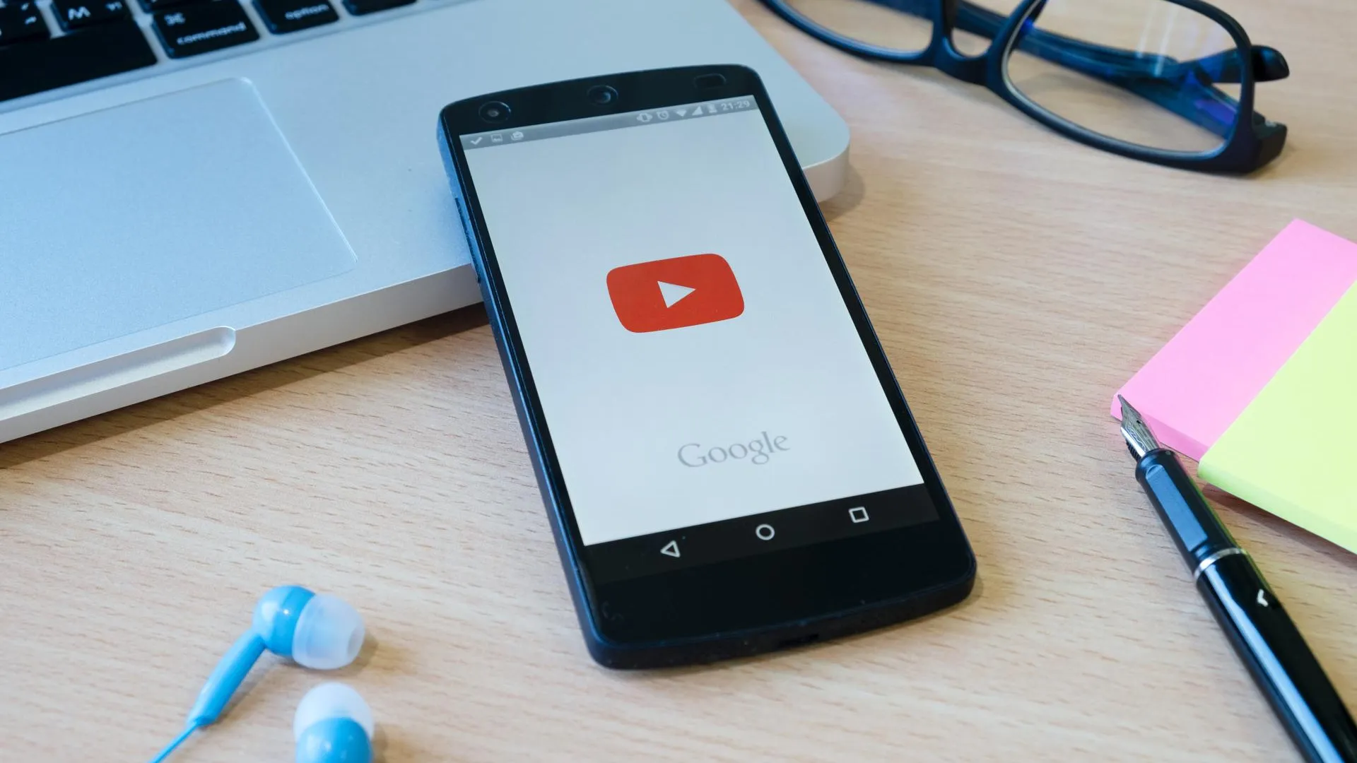 YouTube попросил пользователей из России удалить видео про сервисы VPN