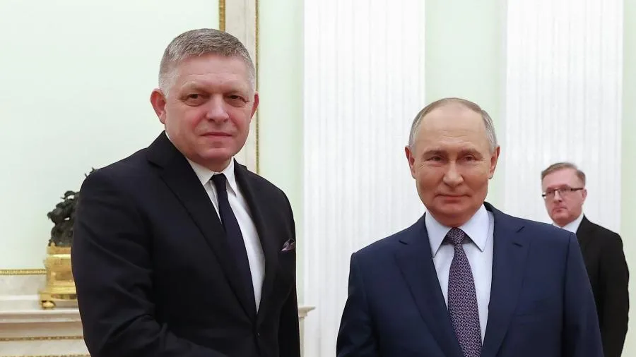 Политолог объяснил визит Фицо в РФ стремлением защитить суверенитет своей страны