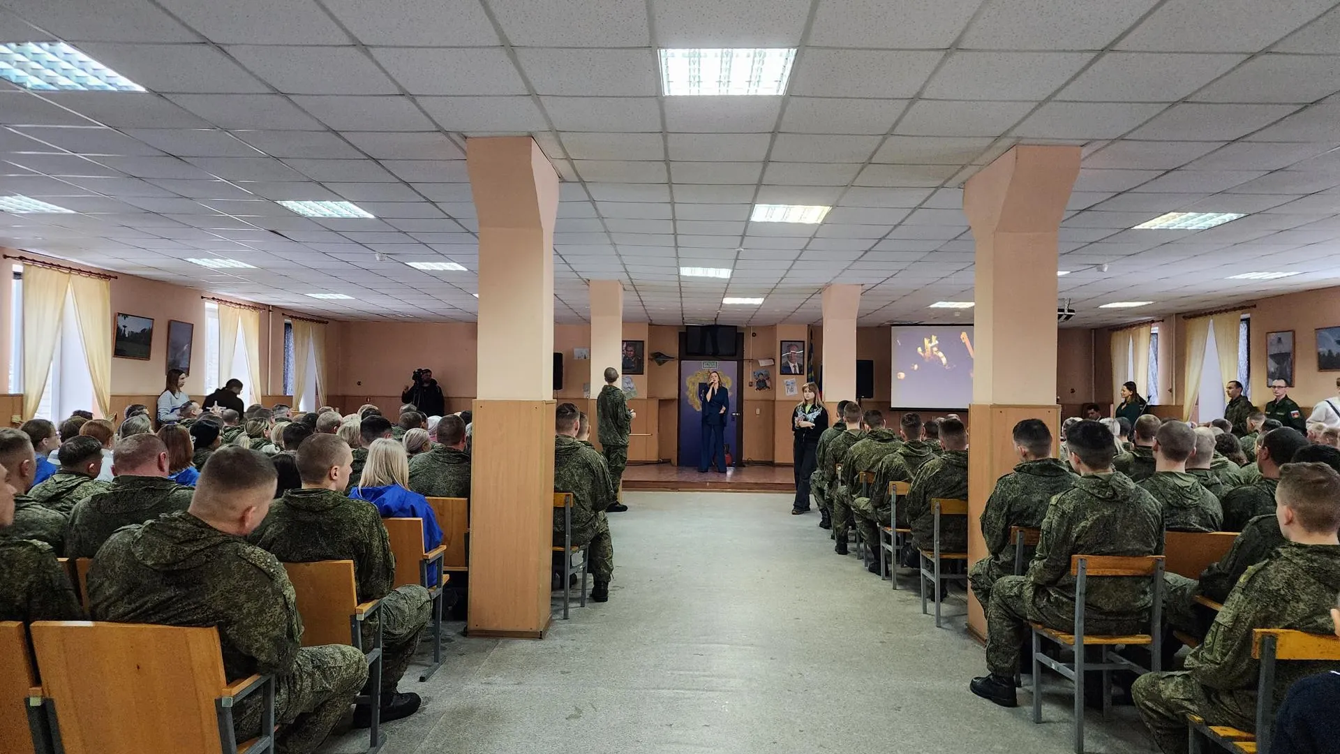Праздничный концерт прошел в воинской части в Щелкове