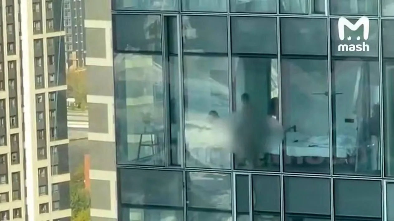 Plyajda onlayn porno filmlar