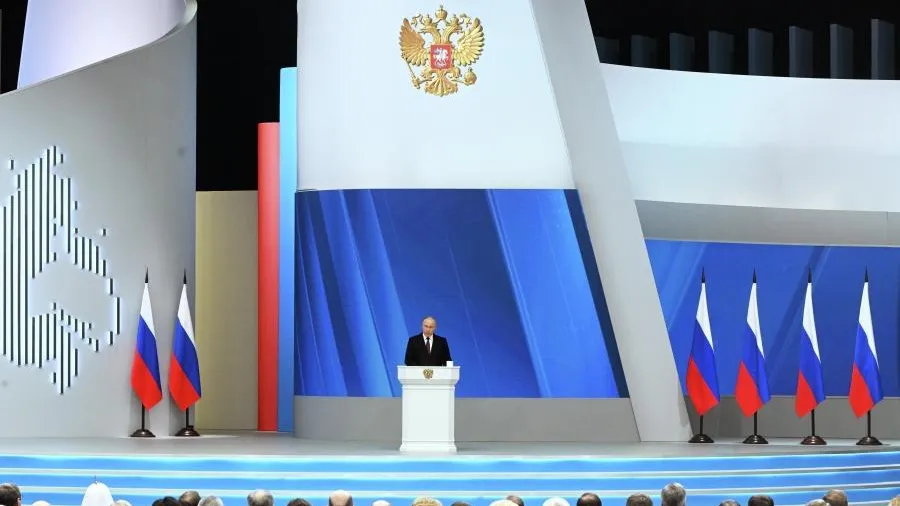 Путин объявил минуту молчания в честь павших в СВО бойцов