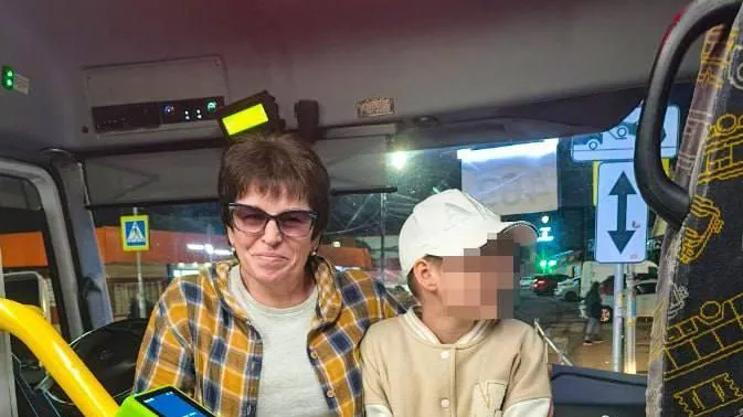 Водитель «Мострансавто» помогла мальчику найти родителей