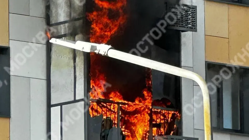 Появилось видео пожара в ЖК на улице Яворки в Новой Москве