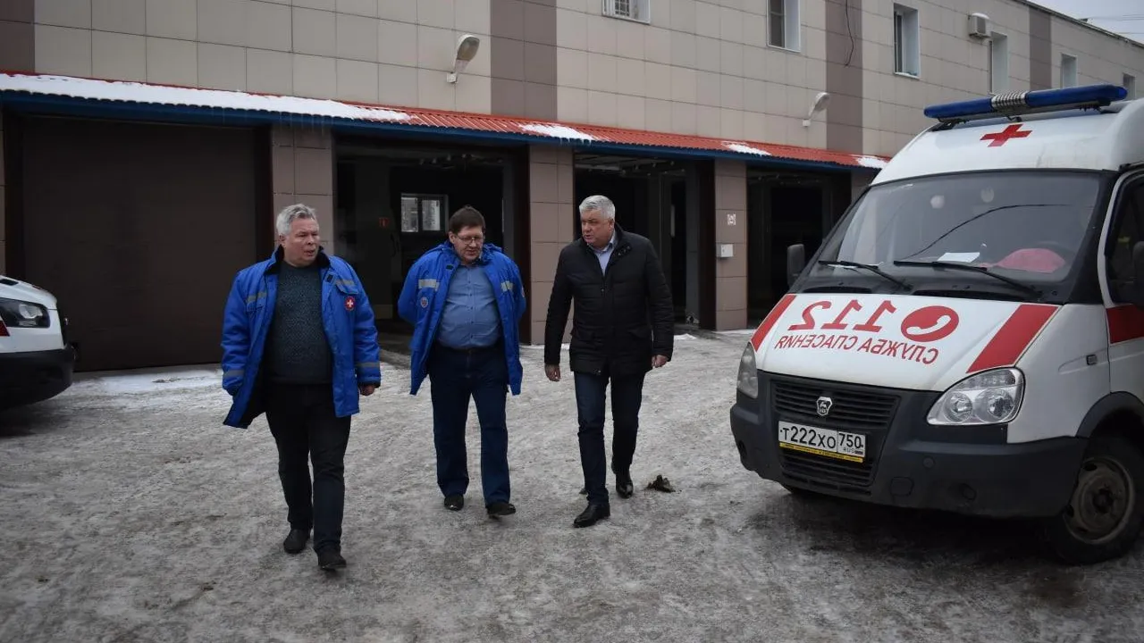120 кг противогололедной смеси передали подстанции скорой помощи в Балашихе