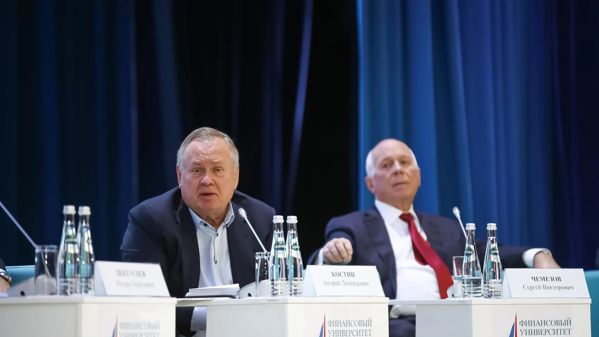 Глава ВТБ Костин предложил создать «Дубайклир» вместо Euroclear