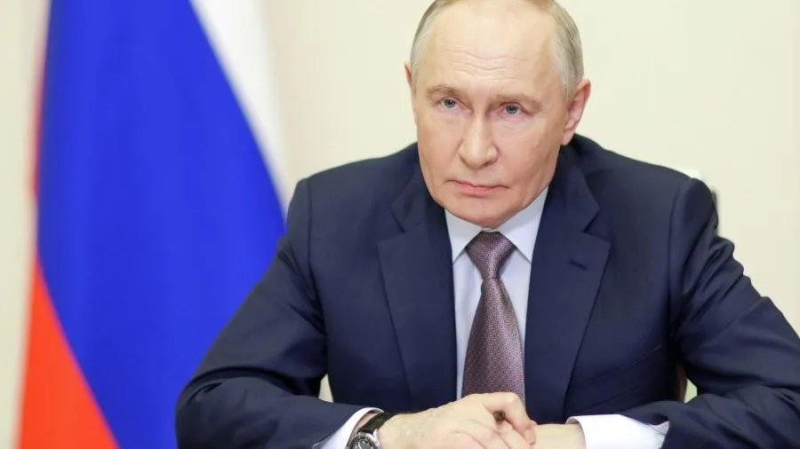 Путин назвал выбор Крыма быть с Россией незыблемым