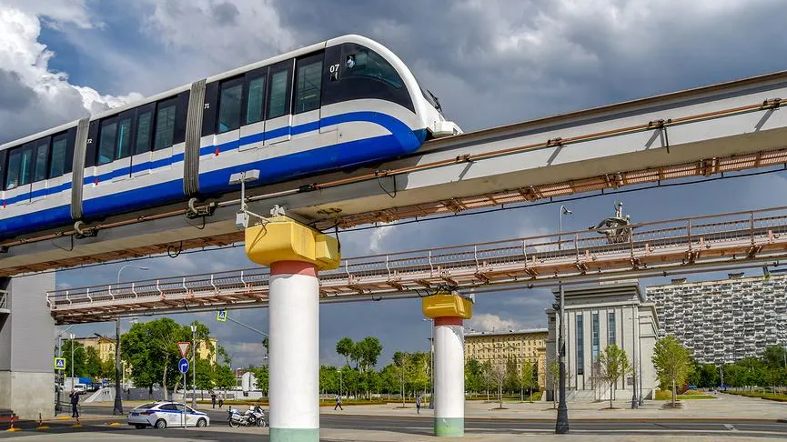Москвичам объяснили, почему монорельс не стал транспортом будущего