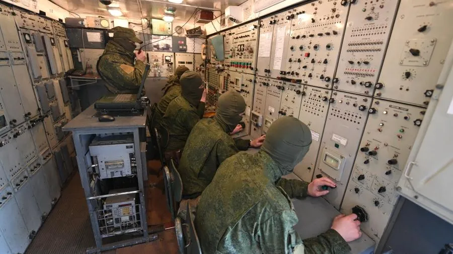 Российская ПВО уничтожила еще две ракеты в небе над Курской областью
