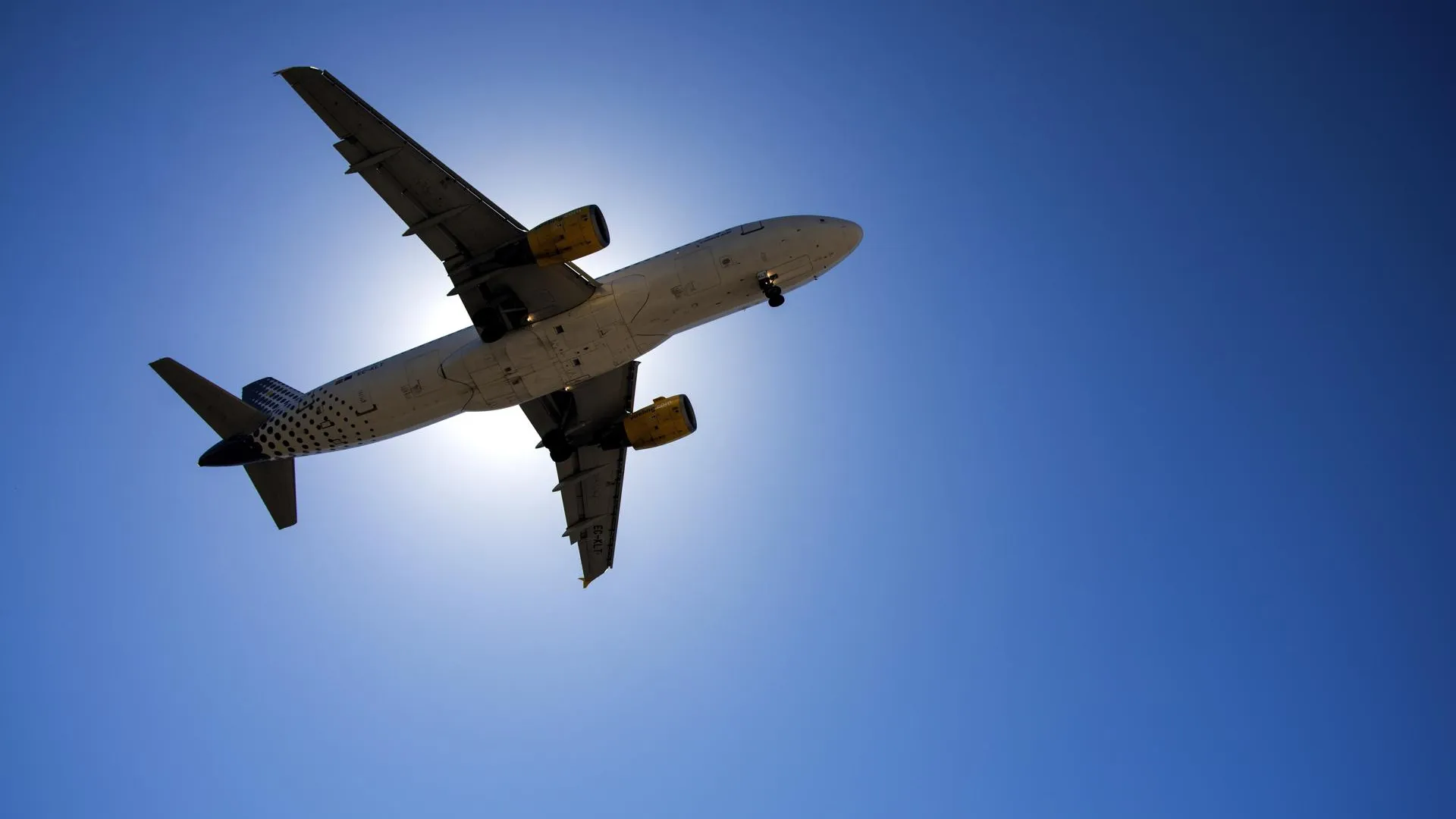 В аэропорту Уфы возобновлен прием и выпуск самолетов