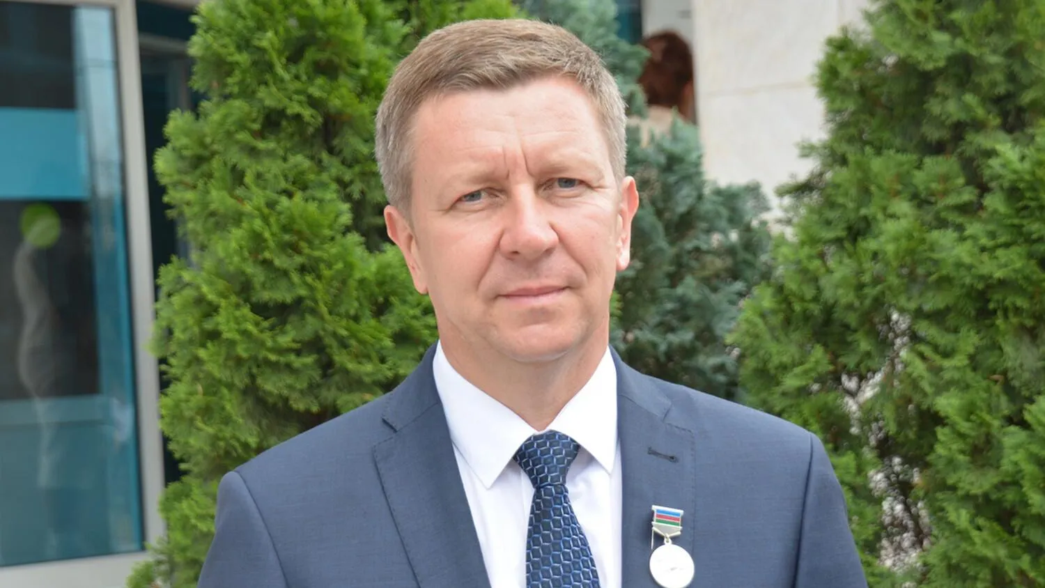 Лесь пытался сбежать от силовиков с 12 кг золота и 100 млн рублей