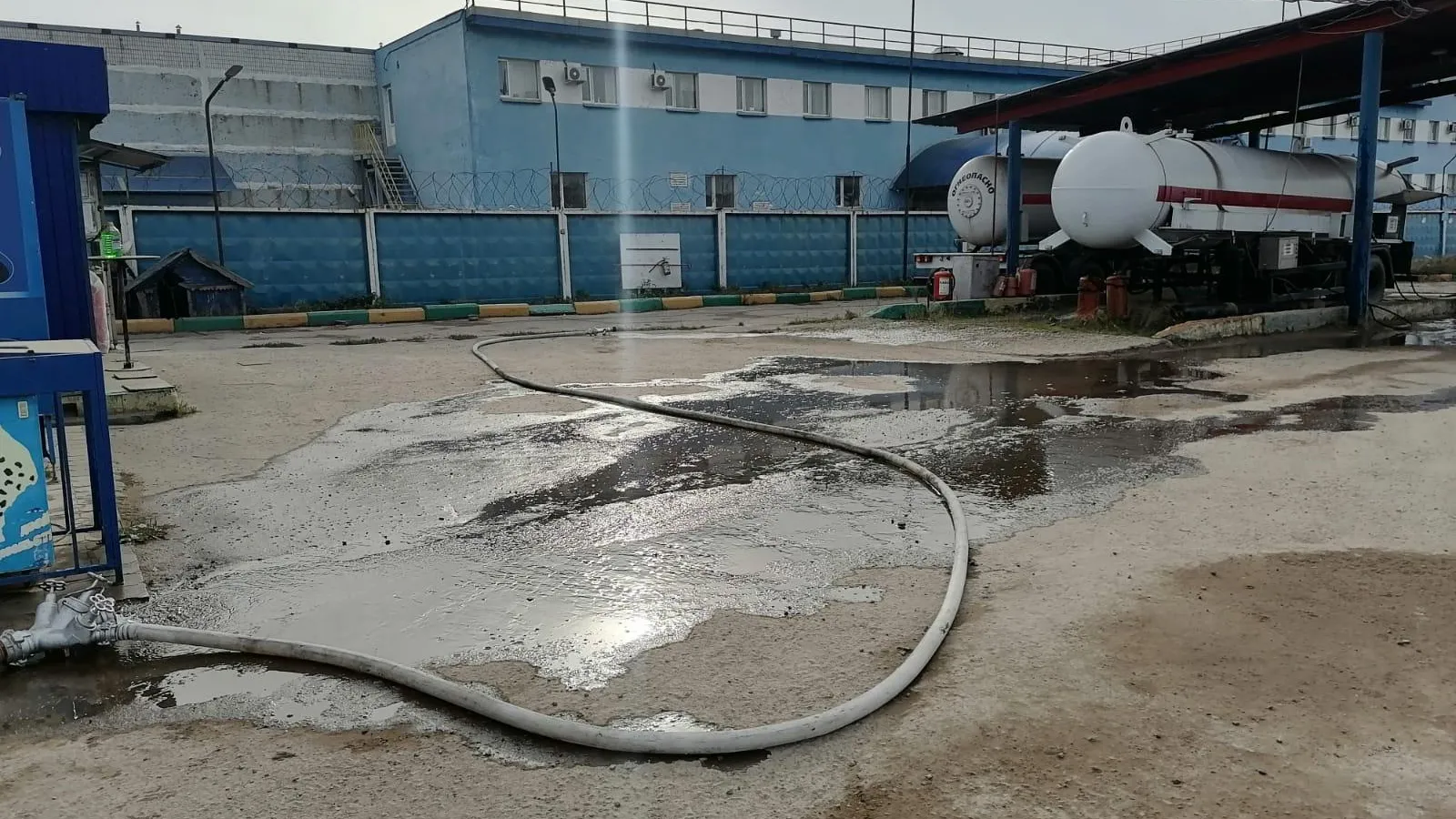 Утечка газа на заправочной станции в Подольске устранена