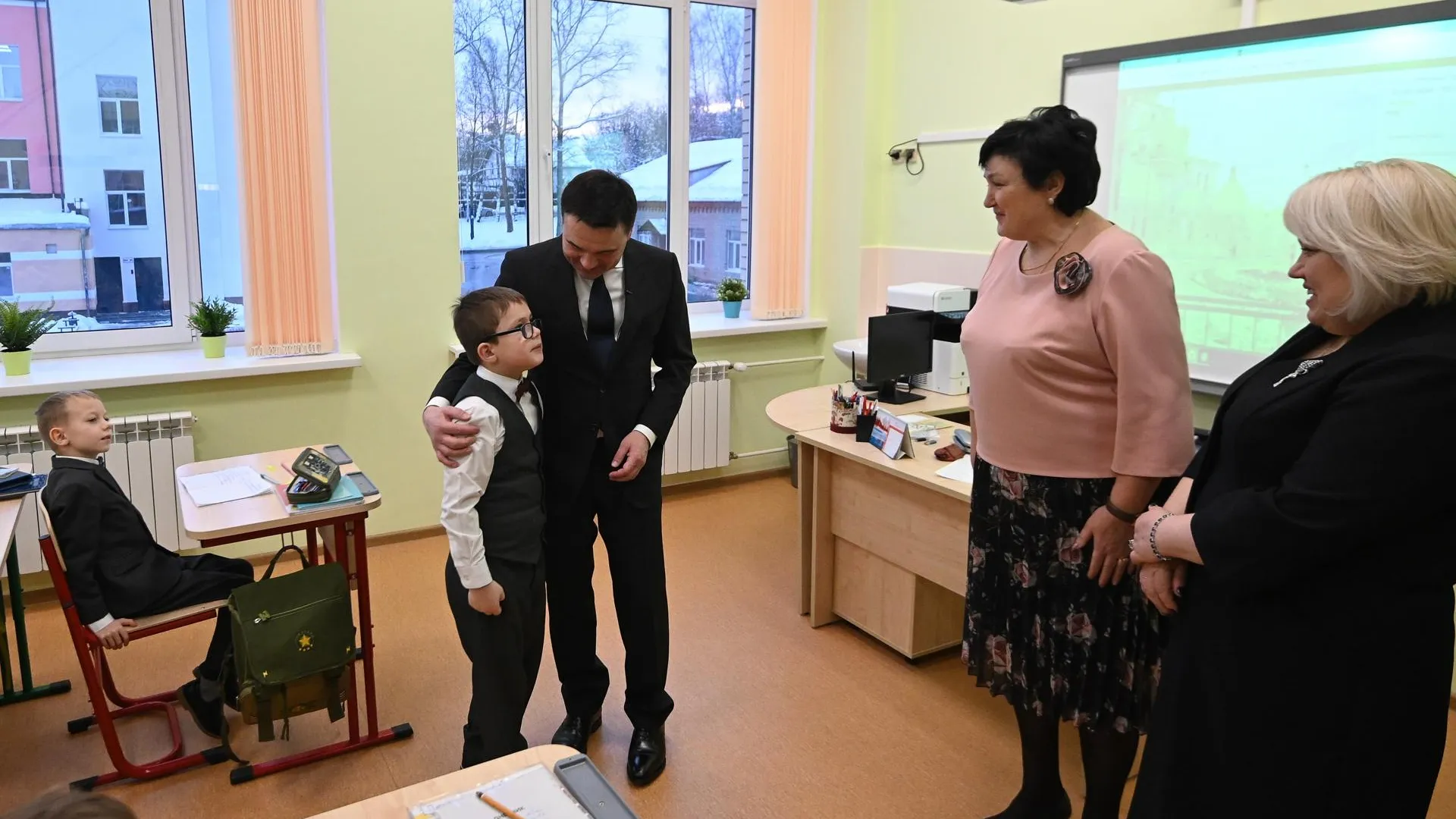 В Истре открыли пристройку блока начальных классов к школе №3