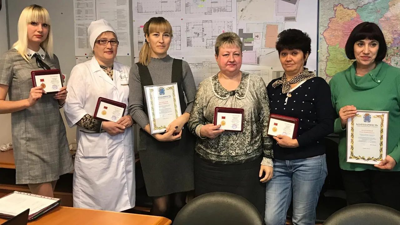 В Подольске вручили медали «За безупречную службу» четырем работникам хлебозавода