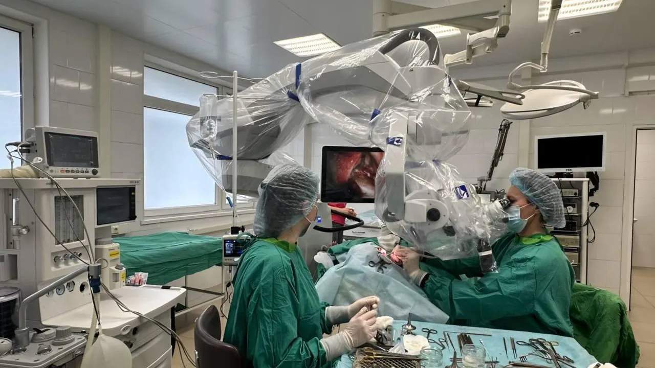 МОНИКИ в Подмосковье получил новое оборудование для ЛОР-операций на 60 млн рублей