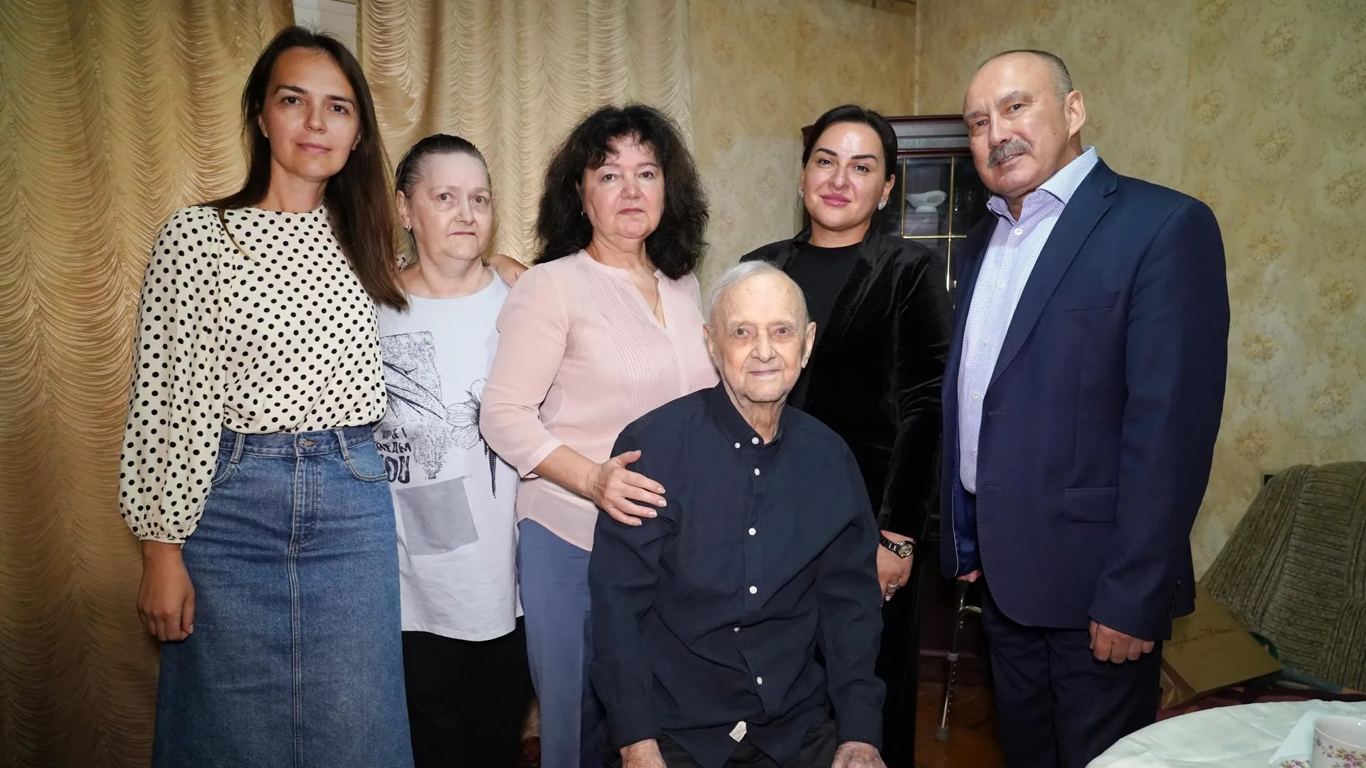 Житель Котельников, труженик тыла Иван Алферьев отметил 95-летие