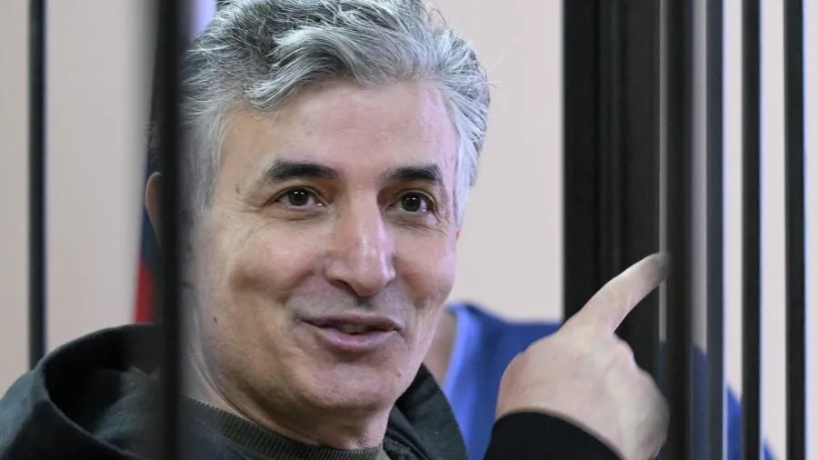 На экс-адвоката Эльмана Пашаева возбудили новое уголовное дело