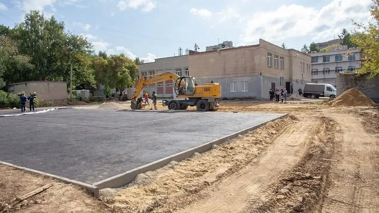 В школе поселка МИС в Подольске установят спортплощадку стоимостью 2,6 млн руб