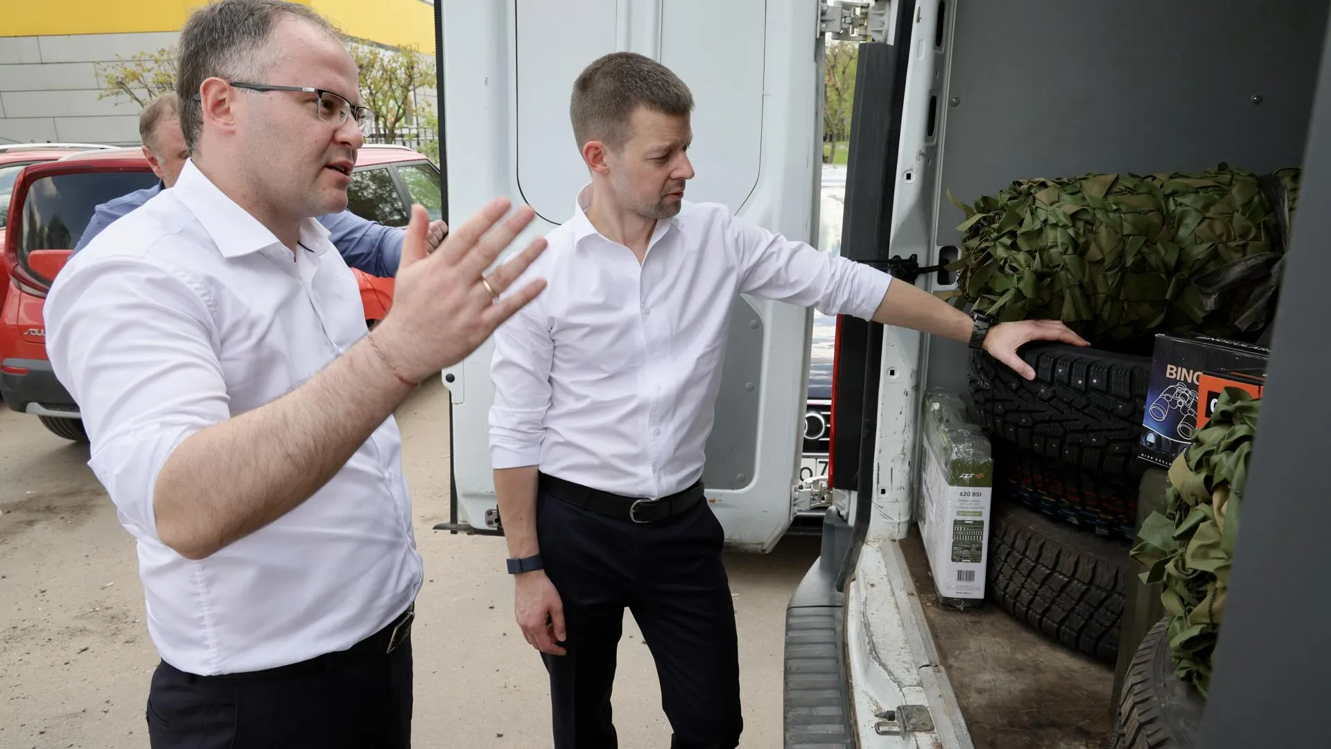 «Единая Россия» отправила 270 тонн помощи из Подмосковья в апреле