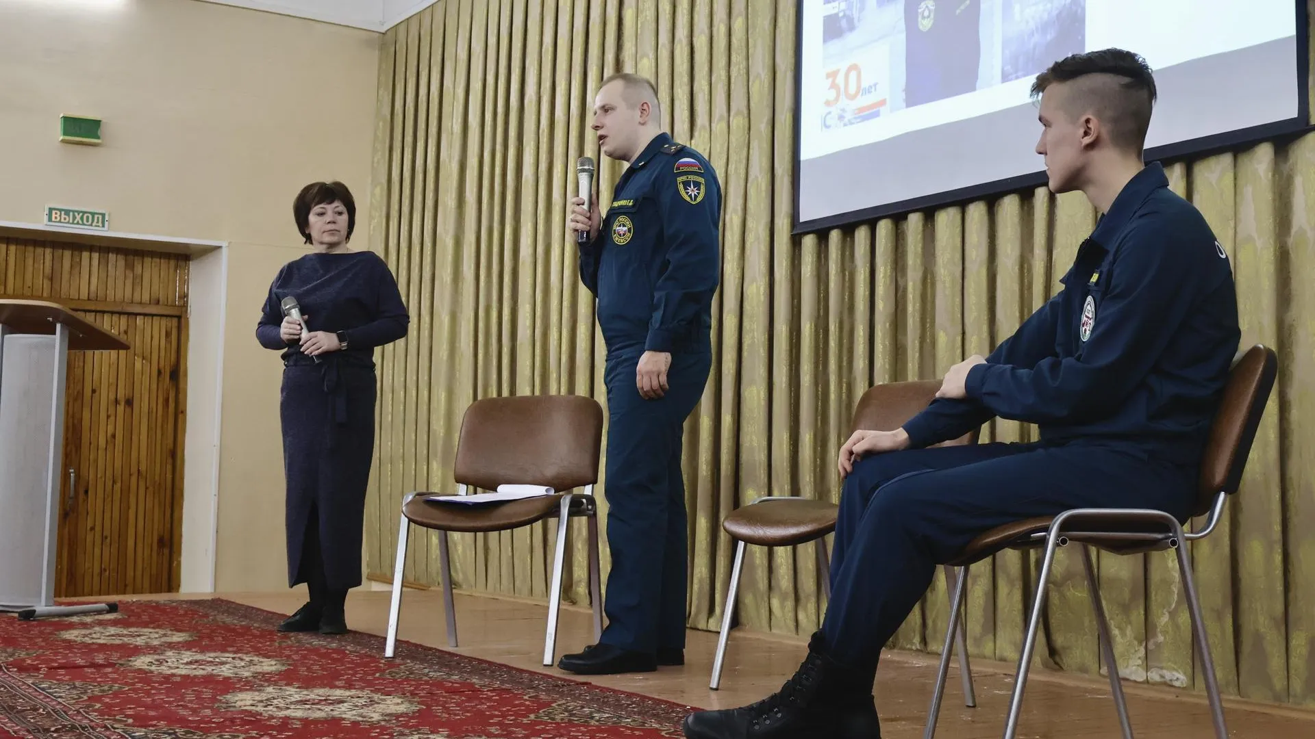 Школьникам Орехово‑Зуева рассказали о профессии пожарного в ходе профориентационной беседы