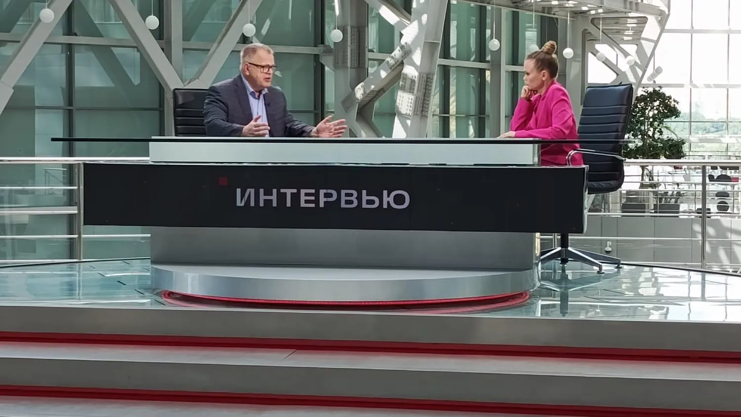 Депутат Мособлдумы Наумов рассказал о мерах поддержки соцработников