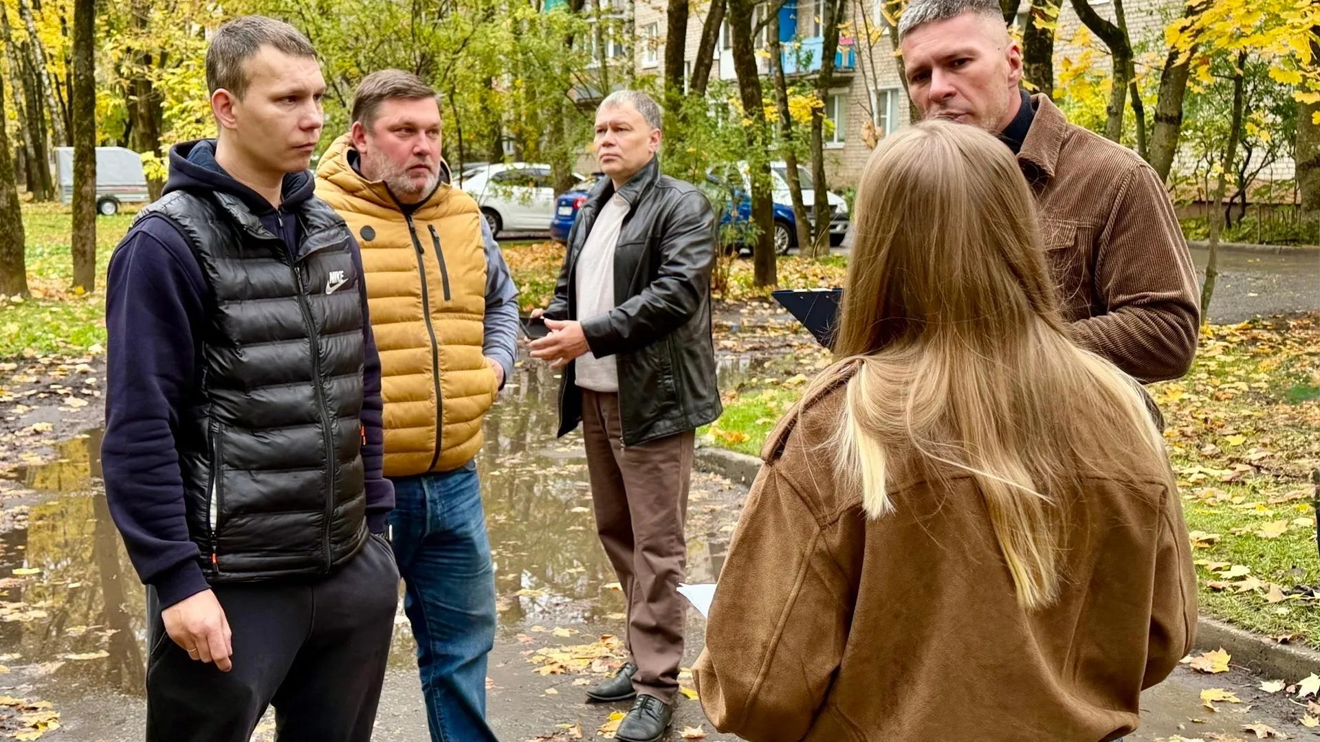 В Наро-Фоминске представители администрации обсудили с жителями ремонт дома