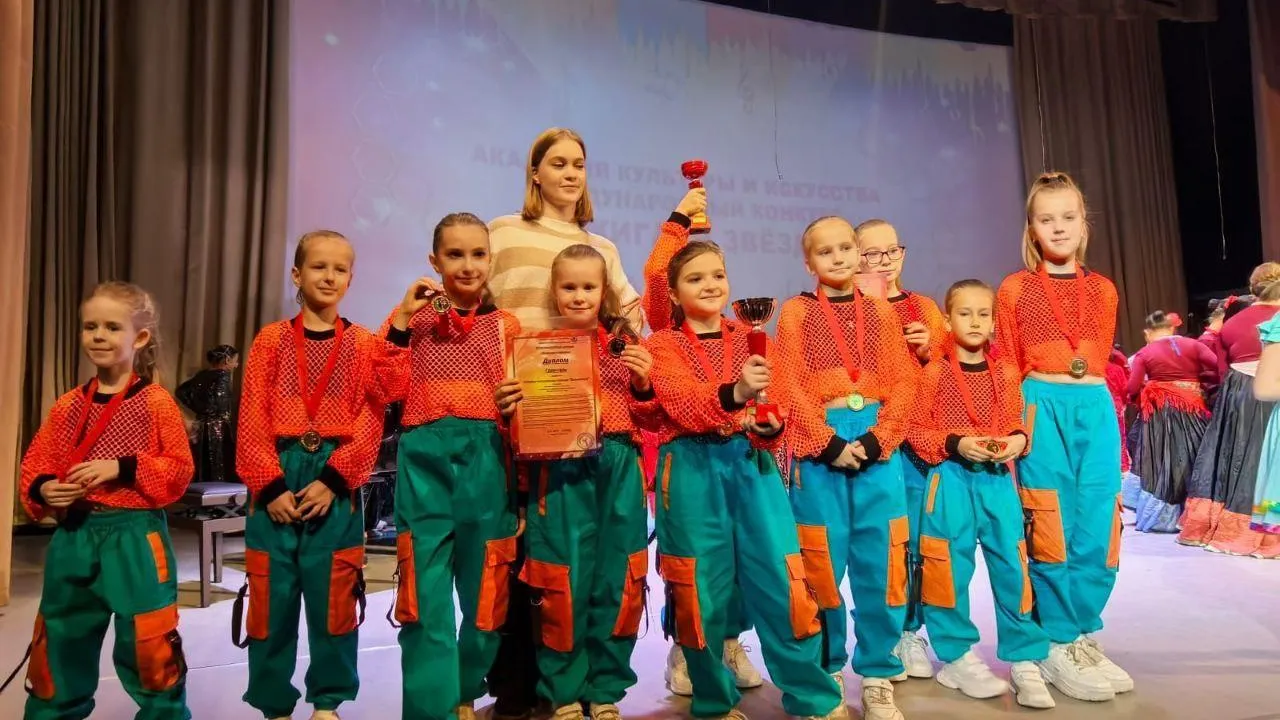 В Лобне прошел международный многожанровый конкурс «Зажигаем звезды»