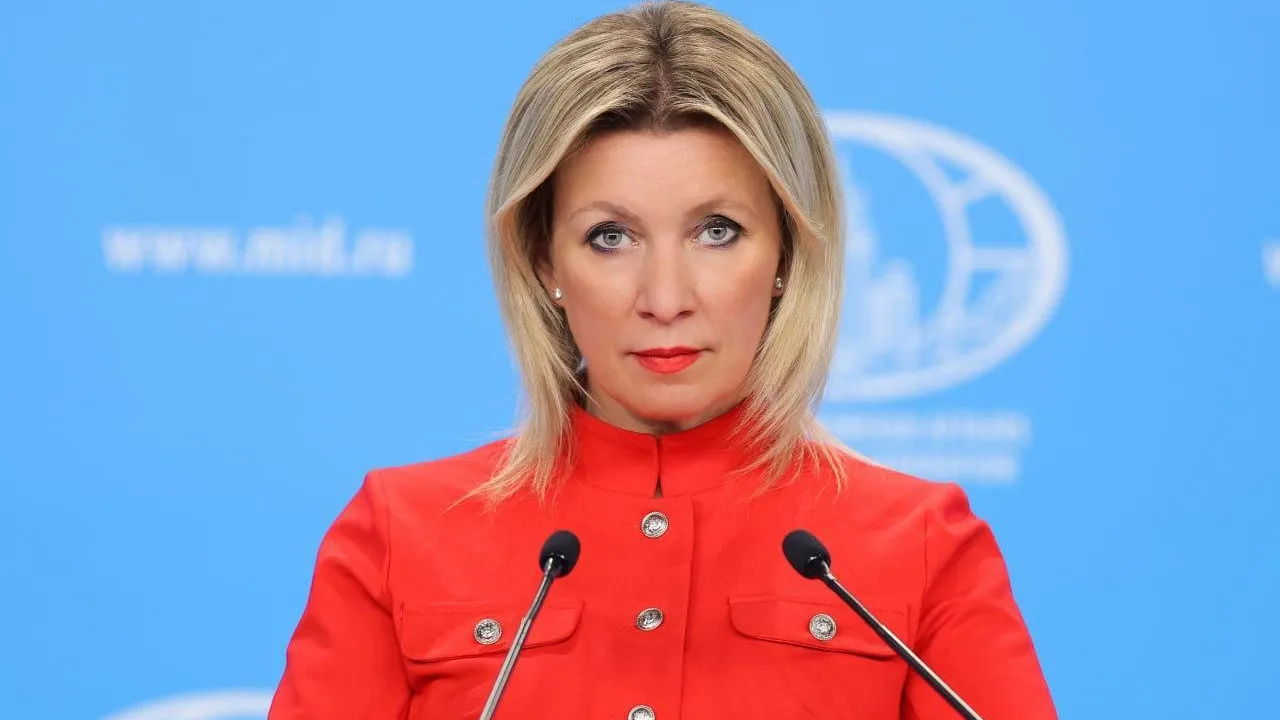 Захарова: Мединский должен быть в составе делегации РФ по мирным переговорам