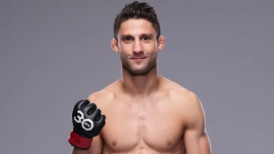 Боец Ultimate Fighting Championship Аллан Насименто умер во сне в 34 года