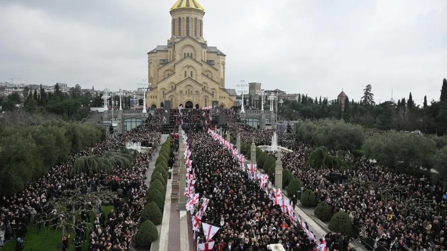 Католикоса-патриарха всея Грузии Илию II похоронили в Сионском соборе