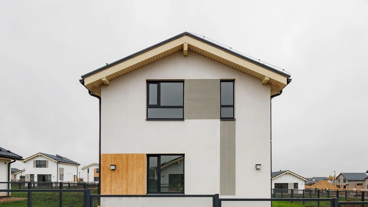 В подмосковном загородном кластере «Истра Дом» ввели в эксплуатацию 14 коттеджей