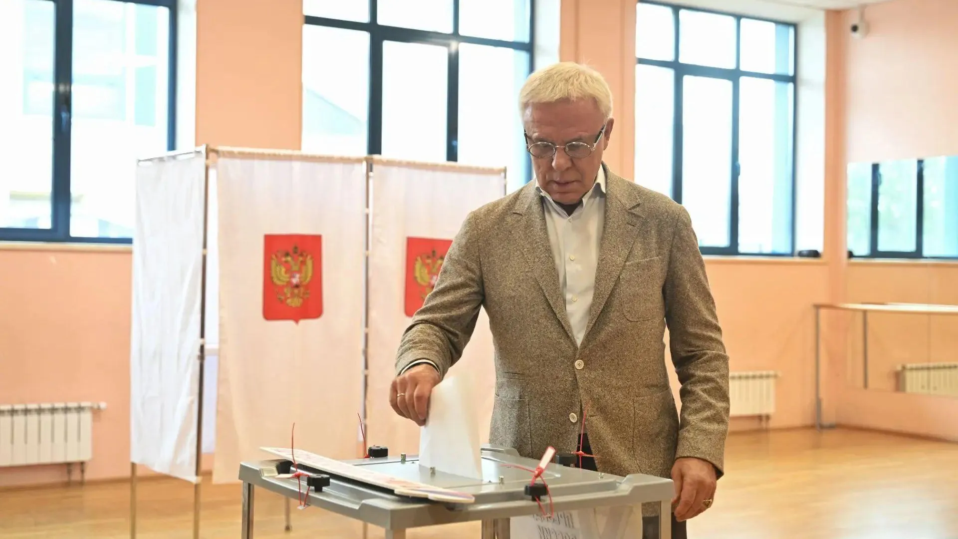 Фетисов и Чаплин проголосовали на выборах в Домодедове и Коломне