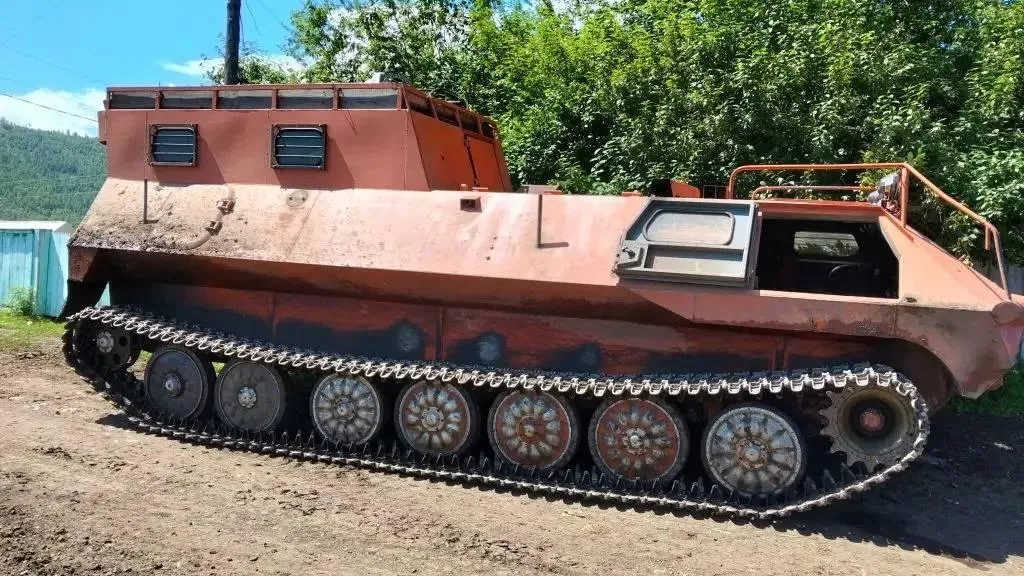 Пьяная техник-геолог раздавила девушку на гусеничном вездеходе в Бурятии