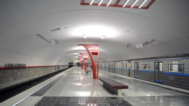 Восстановлено движение поездов на участке «зеленой» ветки метро после сбоя