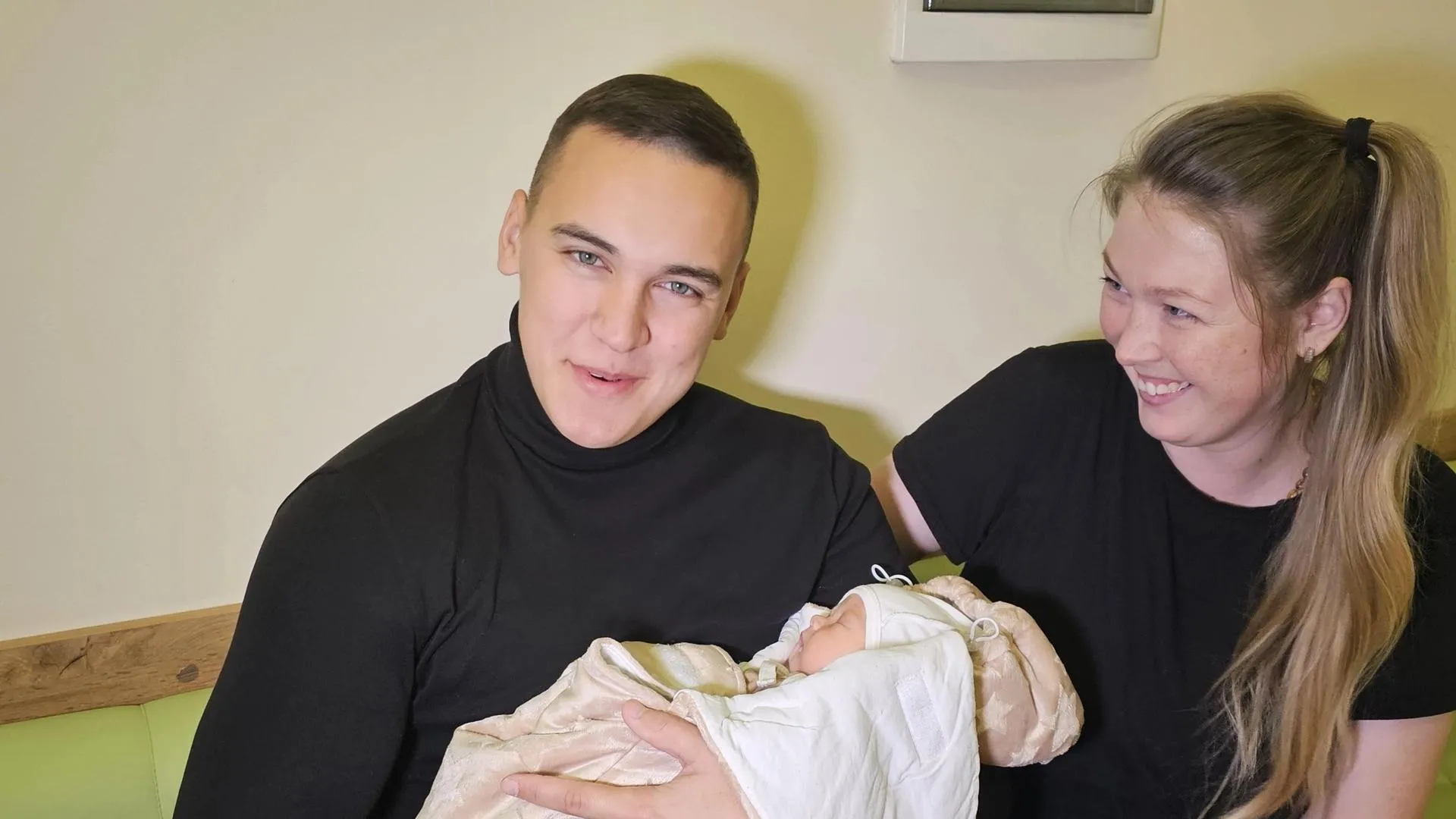 Жительница Иркутской области преодолела 5 тыс км, чтобы родить в роддоме Видного