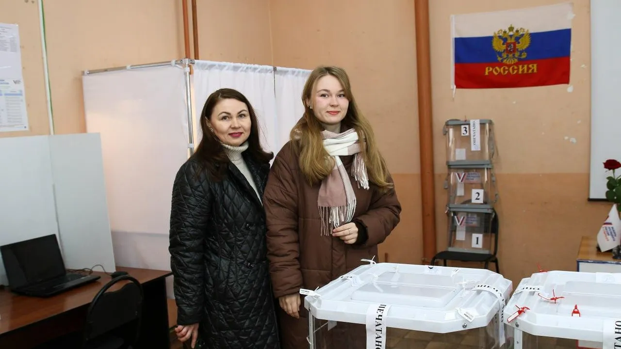Серпуховичка проголосовала в день своего 18‑летия