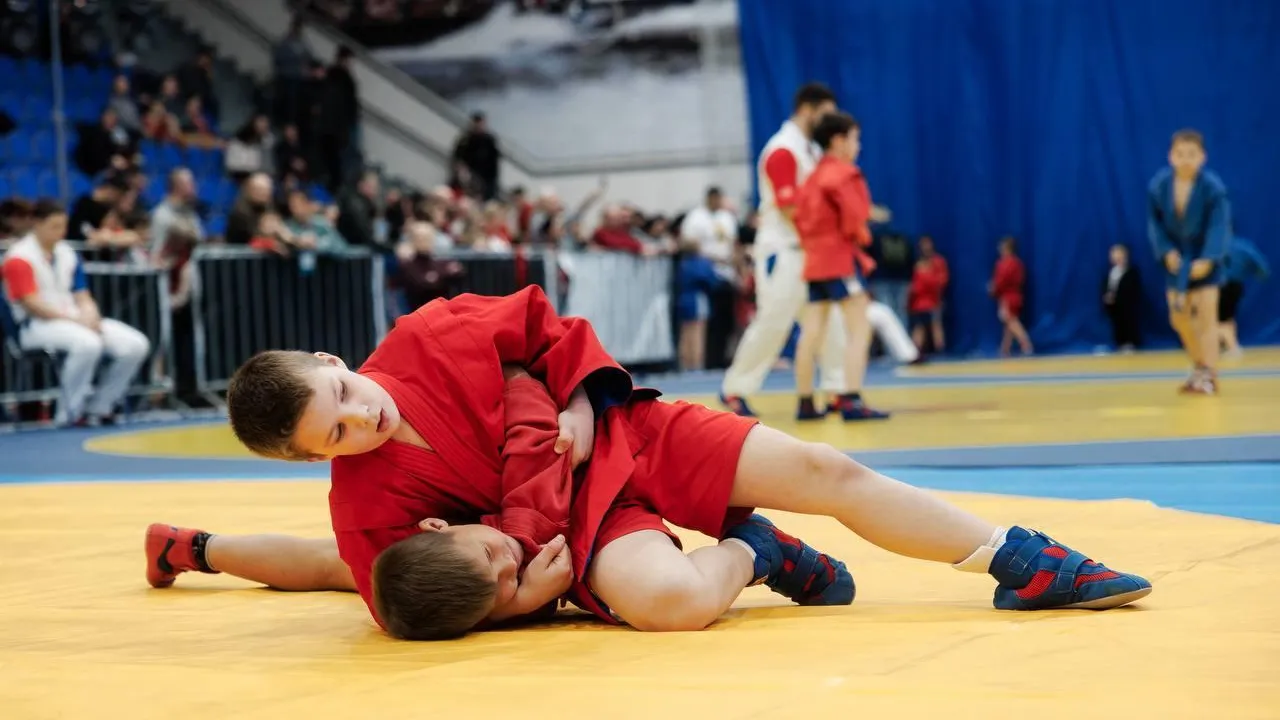 Турнир «Русские богатыри» собрал более 300 самбистов в Дубне 30 ноября