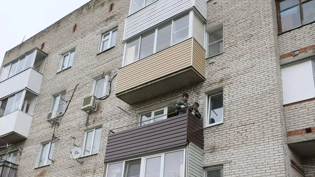 В Подмосковье отремонтировали 170 выступающих конструкций МКД в октябре