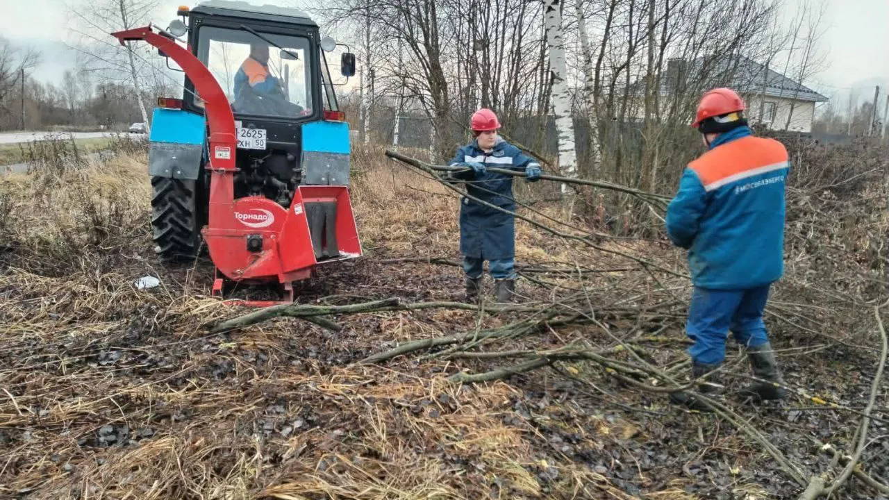Энергетики провели расчистку более одного гектара охранных зон ЛЭП в Красногорске и Егорьевске