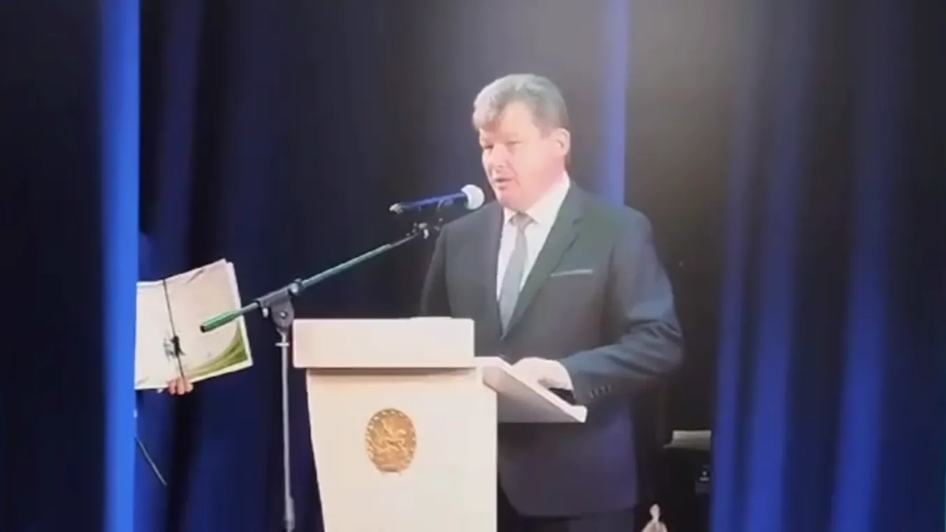 Чиновник из Сибая выразил соболезнования в связи с Днем Башкортостана