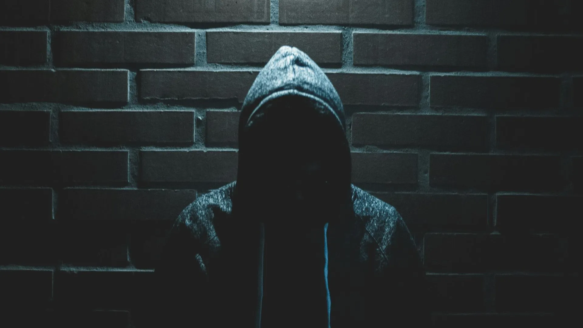 Что такое сталкинг и как от него защититься