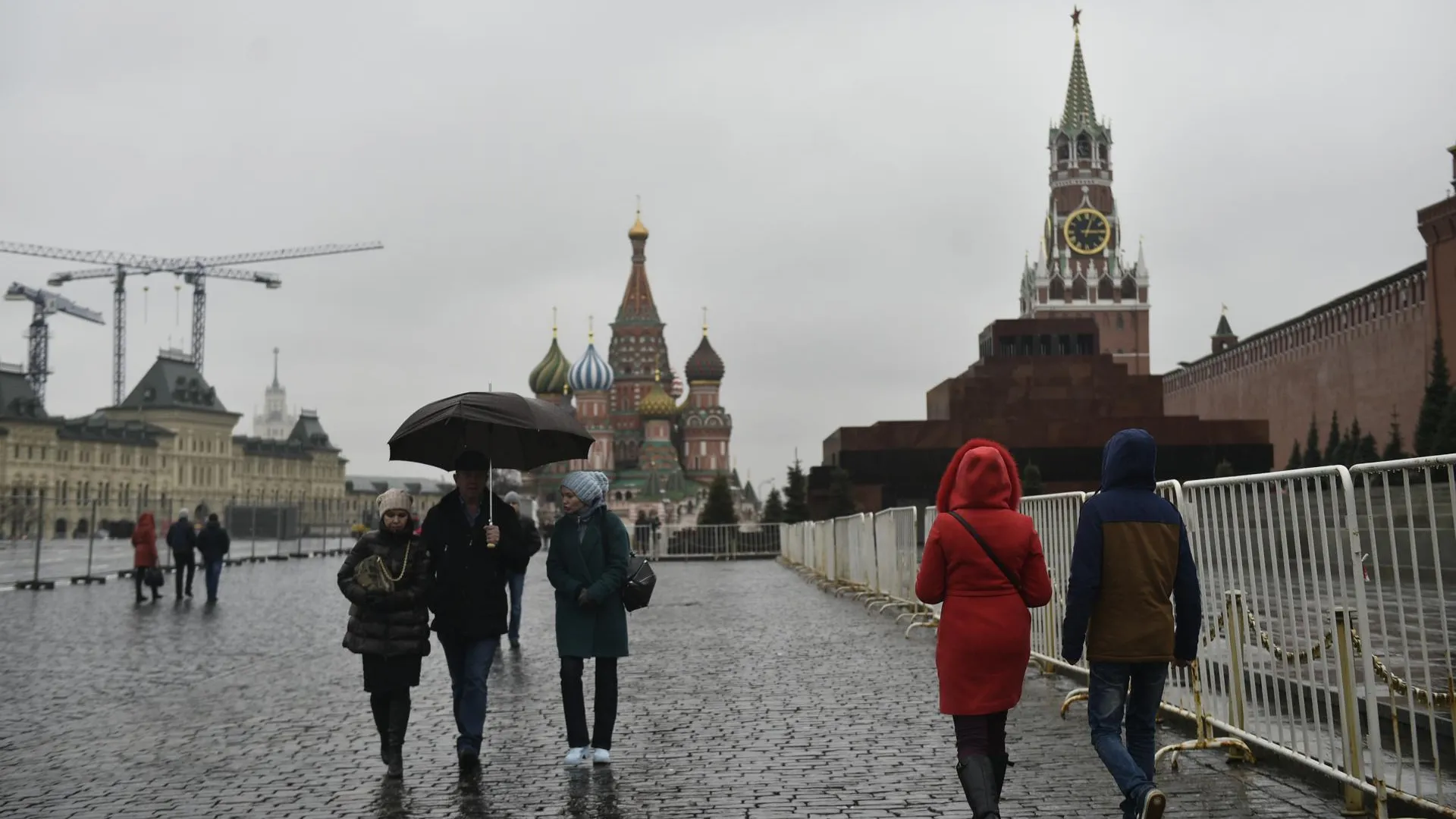 Циклон «Белла» может принести в Московский регион оттепель и ледяные дожди в Новый год