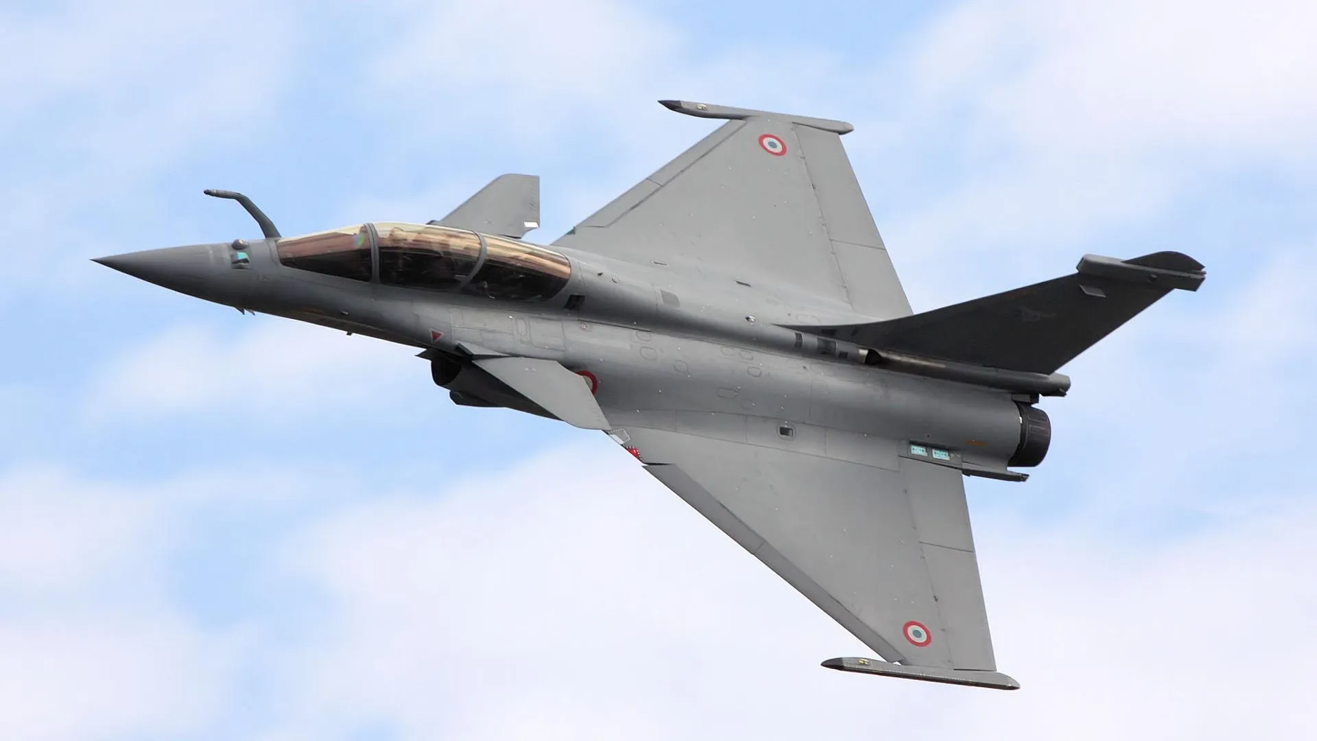 Tim Felce (Airwolfhound). Rafale - RIAT 2009, CC BY-SA 2.0,