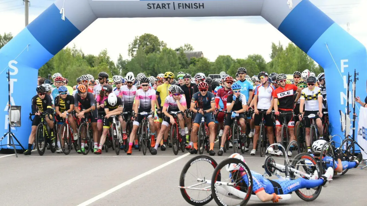 Более тысячи человек поучаствовали в велозаезде Gran Fondo в Волоколамске