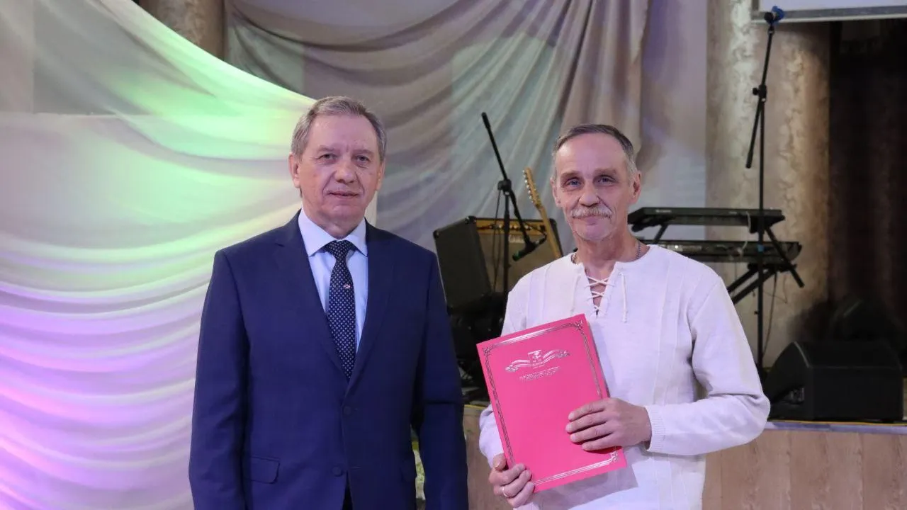 Работников бытового обслуживания и ЖКХ чествовали в Ступине