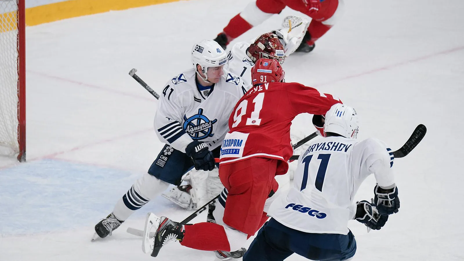 Подольский ХК «Витязь» победил «Авангард» со счетом 2:1
